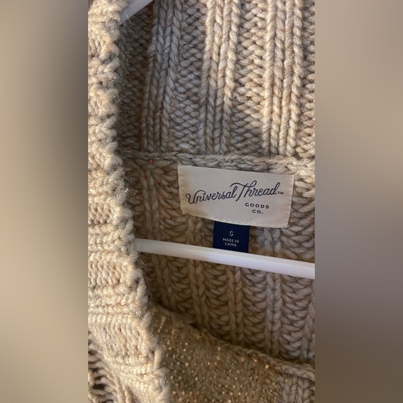 Sweater - Picture 2 of 4